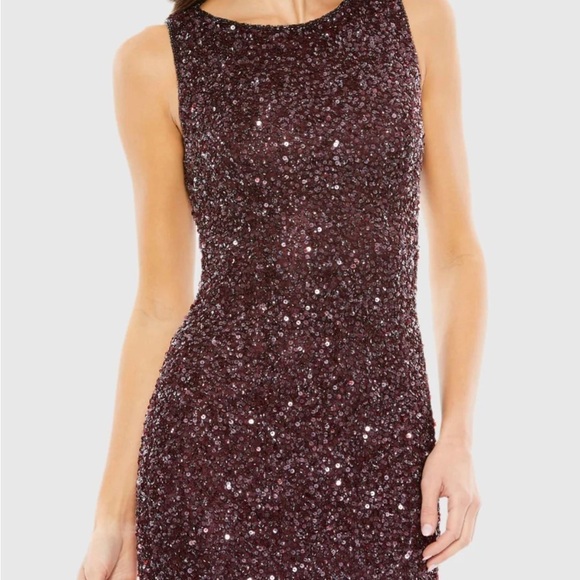 Mac Duggal 5526 NWOT SLEEVELESS SEQUINED MIDI SHEATH DRESS - Picture 3 of 6